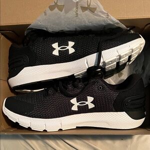 Men’s Under Armour Black and White Athletic Shoes